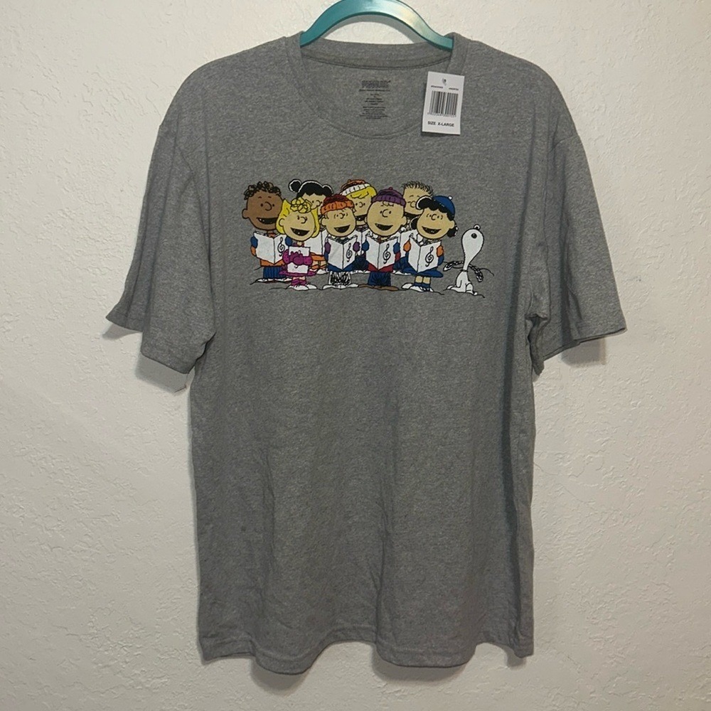 Peanuts Christmas Caroling T-Shirt Gray Heather XL Charlie Brown Snoopy NWT